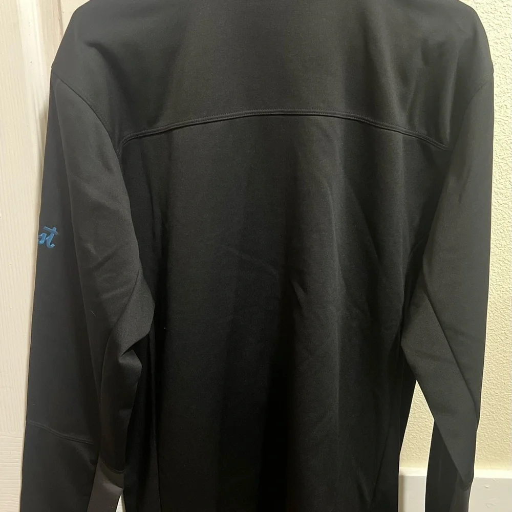 The North Face Men's Black and Blue Performance Jacket